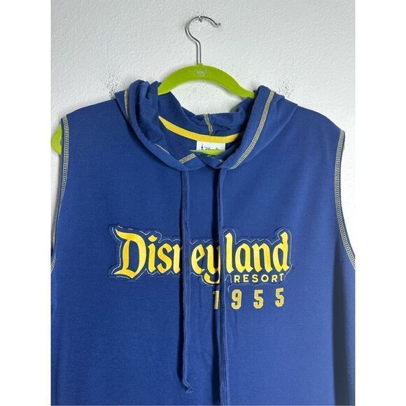 Disney Parks Mens 2X  Disneyland Resort 1955 Mickey Sleeveless Blue Gold Hoodie - Picture 2 of 9